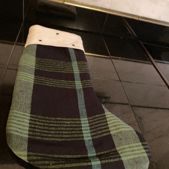 Green Black - One Stocking - Picture 9 of 10